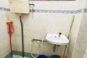 Taman Song Choon Double Storey Terrace House For Sale 