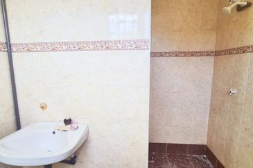 Taman Song Choon Double Storey Terrace House For Sale 