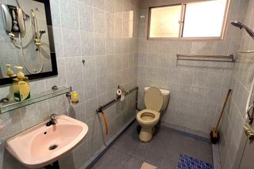 Le Courts Desa Tambun Apartment For Rent 