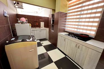 Le Courts Desa Tambun Apartment For Rent 