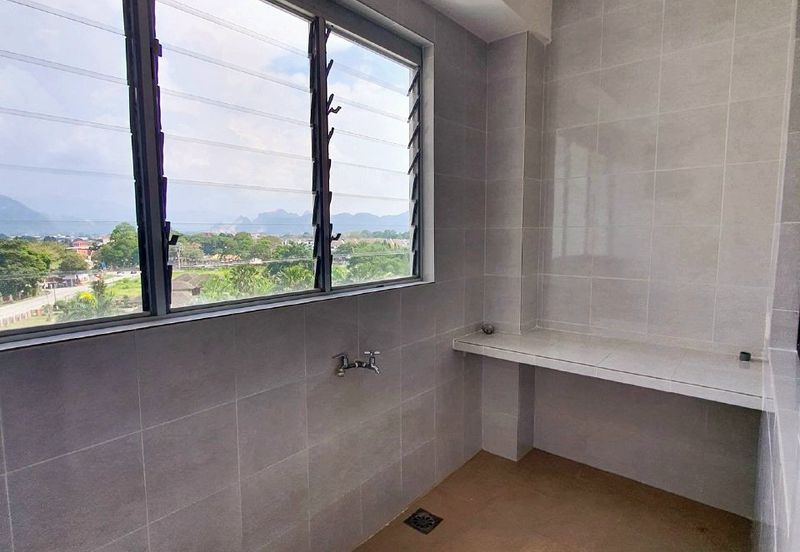 Upper East @ Tiger Lane