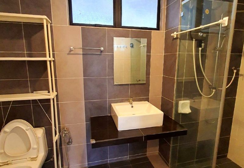 Upper East @ Tiger Lane