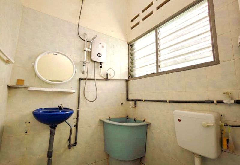 Ipoh Town Nearby Kinta Riverfront Single Storey Semi-D With Extra Land For Sale 