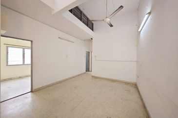 Ipoh Town Nearby Kinta Riverfront Single Storey Semi-D With Extra Land For Sale 