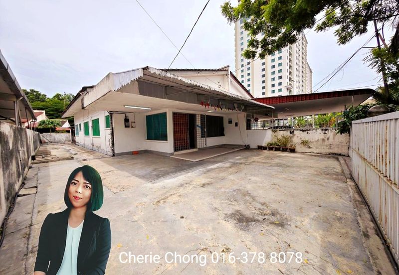 Ipoh Town Nearby Kinta Riverfront Single Storey Semi-D With Extra Land For Sale 