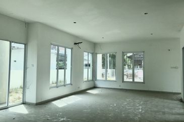 Parklane Residence Sri Klebang Double Storey Bungalow With Huge Land For Sale 