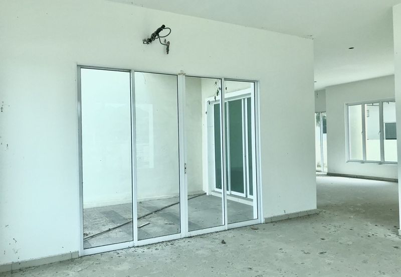 Parklane Residence Sri Klebang Double Storey Bungalow With Huge Land For Sale 