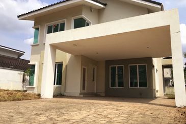 Parklane Residence Sri Klebang Double Storey Bungalow With Huge Land For Sale 