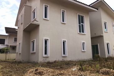 Parklane Residence Sri Klebang Double Storey Bungalow With Huge Land For Sale 