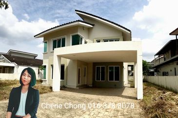 Parklane Residence Sri Klebang Double Storey Bungalow With Huge Land For Sale 