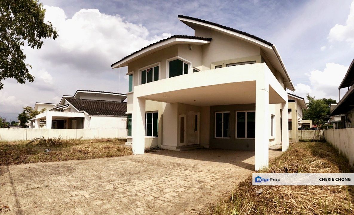 Parklane Residence Sri Klebang Double Storey Bungalow With Huge Land For Sale , Perak, Ipoh