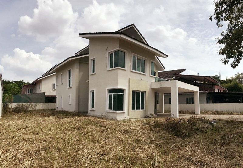 Parklane Residence Sri Klebang Double Storey Bungalow With Huge Land For Sale 
