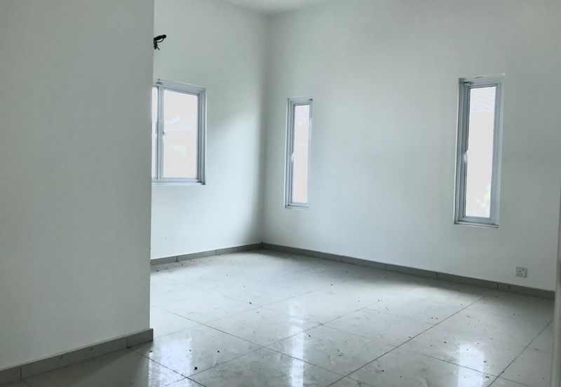 Parklane Residence Sri Klebang Double Storey Bungalow With Huge Land For Sale 