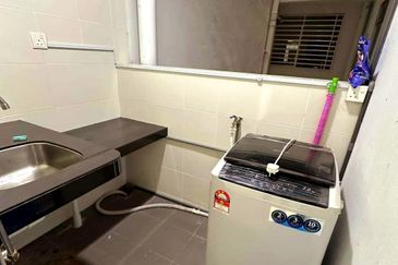 Residensi Kampung Paloh Brand New & High Floor Unit For Rent 