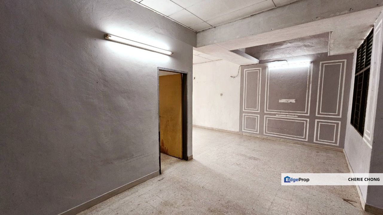 Ampang Pekan Razaki Single Storey Terrace House Facing Field , Perak, Ipoh