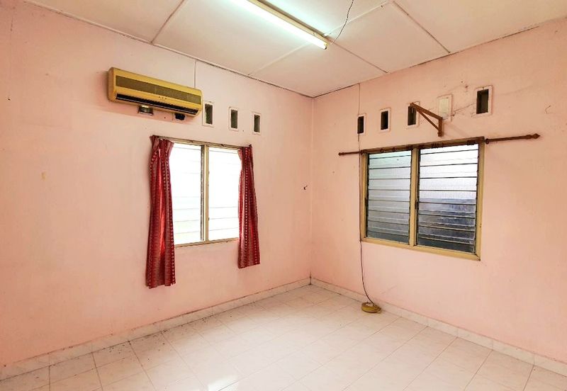 TAMAN HILLVIEW, IPOH