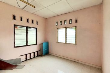 TAMAN HILLVIEW, IPOH