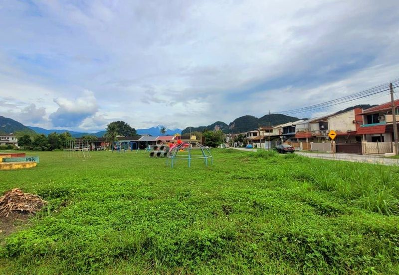 TAMAN HILLVIEW, IPOH