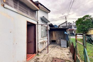 TAMAN HILLVIEW, IPOH