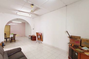 TAMAN HILLVIEW, IPOH