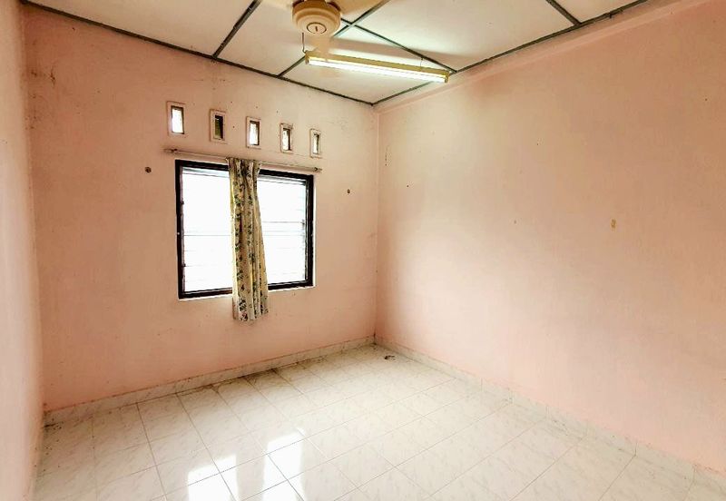 TAMAN HILLVIEW, IPOH