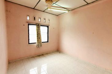 TAMAN HILLVIEW, IPOH