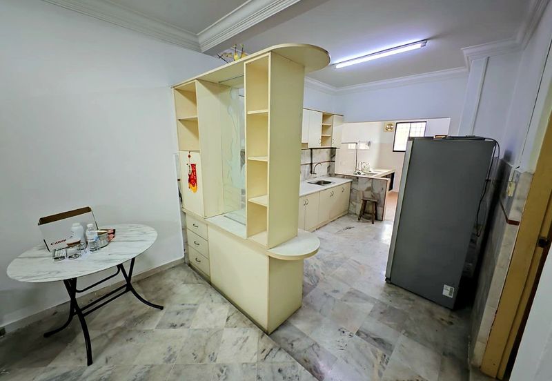 TAMAN MENGLEMBU BERLIAN