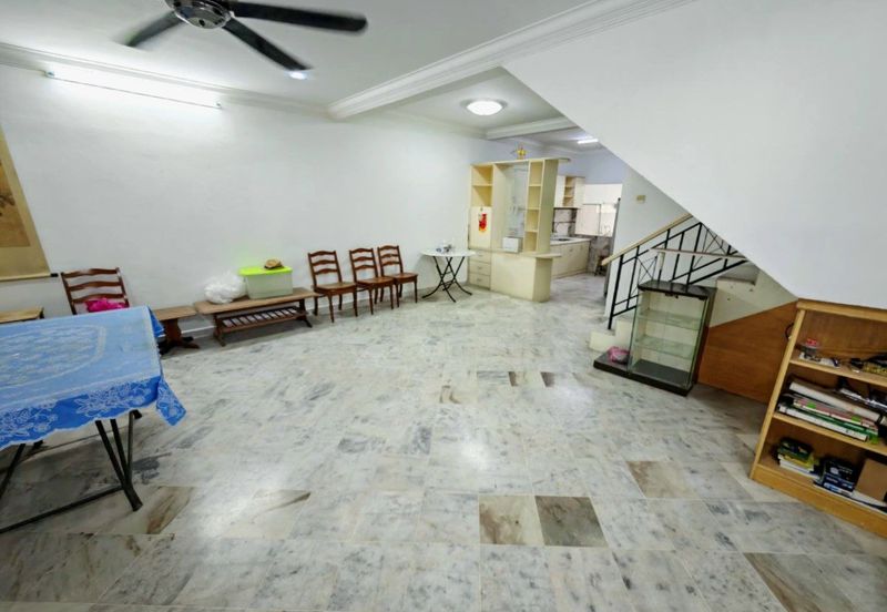 TAMAN MENGLEMBU BERLIAN