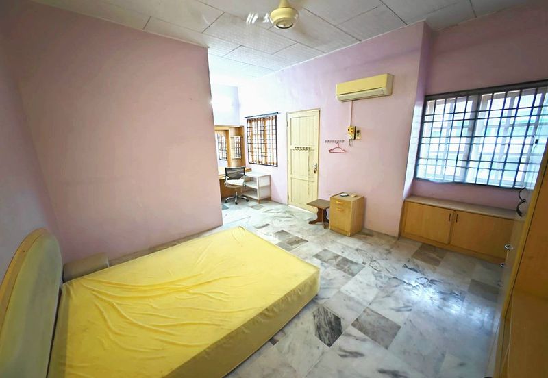 TAMAN MENGLEMBU BERLIAN