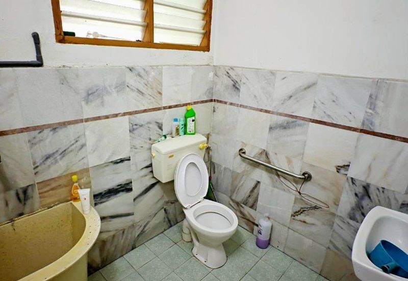 TAMAN MENGLEMBU BERLIAN