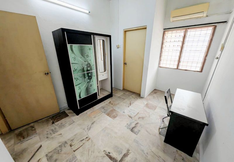 TAMAN MENGLEMBU BERLIAN