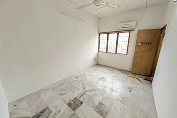 TAMAN MENGLEMBU BERLIAN