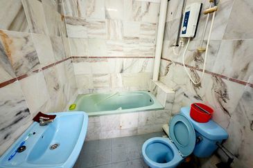 TAMAN MENGLEMBU BERLIAN