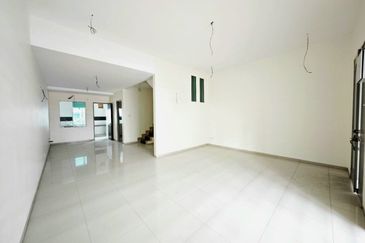 Tambun Le Greene Double Storey Terrace House With Balcony 