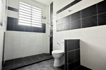 Tambun Le Greene Double Storey Terrace House With Balcony 