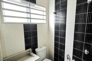 Tambun Le Greene Double Storey Terrace House With Balcony 