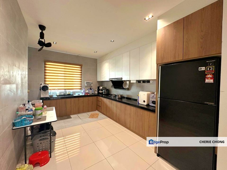 Bandar Seri Botani Fully Furnished Double Storey Terrace House Near Simpang Pulai Toll Ipoh Town , Perak, Ipoh