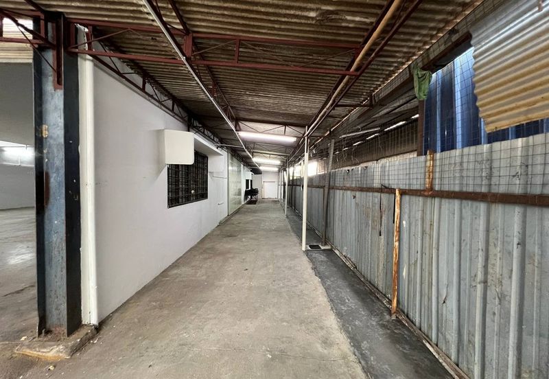 Kawasan Perindustrian Silibin 1.5 Storey Semi-D Factory Side Fully Covered Near Jelapang Menglembu Ipoh Town 