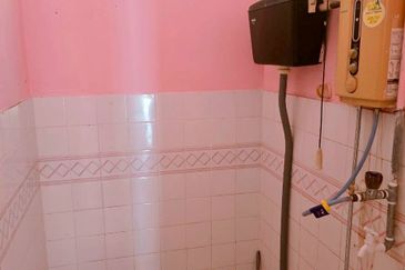 Kuala Kangsar Taman Bunga Raya Spacious Single Storey Corner House Near Town