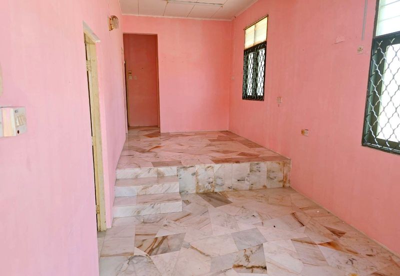 Kuala Kangsar Taman Bunga Raya Spacious Single Storey Corner House Near Town