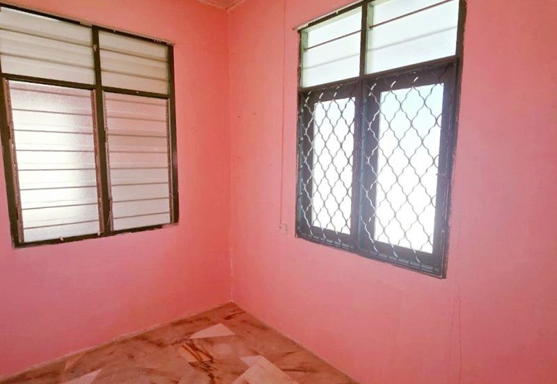 Kuala Kangsar Taman Bunga Raya Spacious Single Storey Corner House Near Town