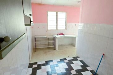 Kuala Kangsar Taman Bunga Raya Spacious Single Storey Corner House Near Town