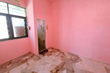 Kuala Kangsar Taman Bunga Raya Spacious Single Storey Corner House Near Town