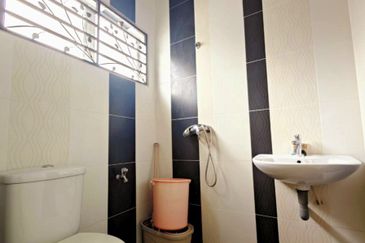 Tambun Le Greene Double Storey Terrace House Facing Field 