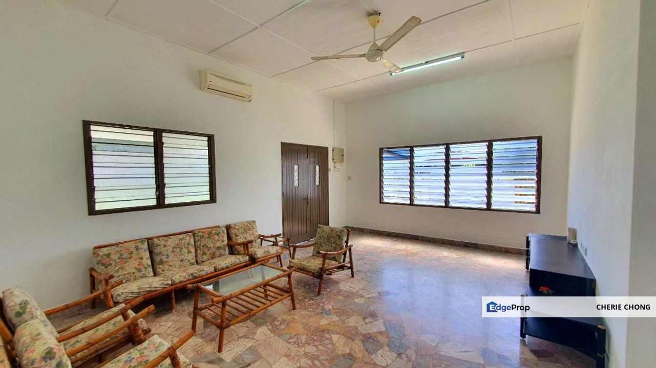 Pasir Puteh Good Offer Beautiful Single Storey Bungalow House With Ample Space Near Ipoh Town Botani Station 18, Perak, Ipoh