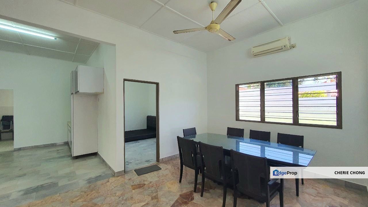 Pasir Puteh Good Offer Beautiful Single Storey Bungalow House With Ample Space Near Ipoh Town Botani Station 18, Perak, Ipoh