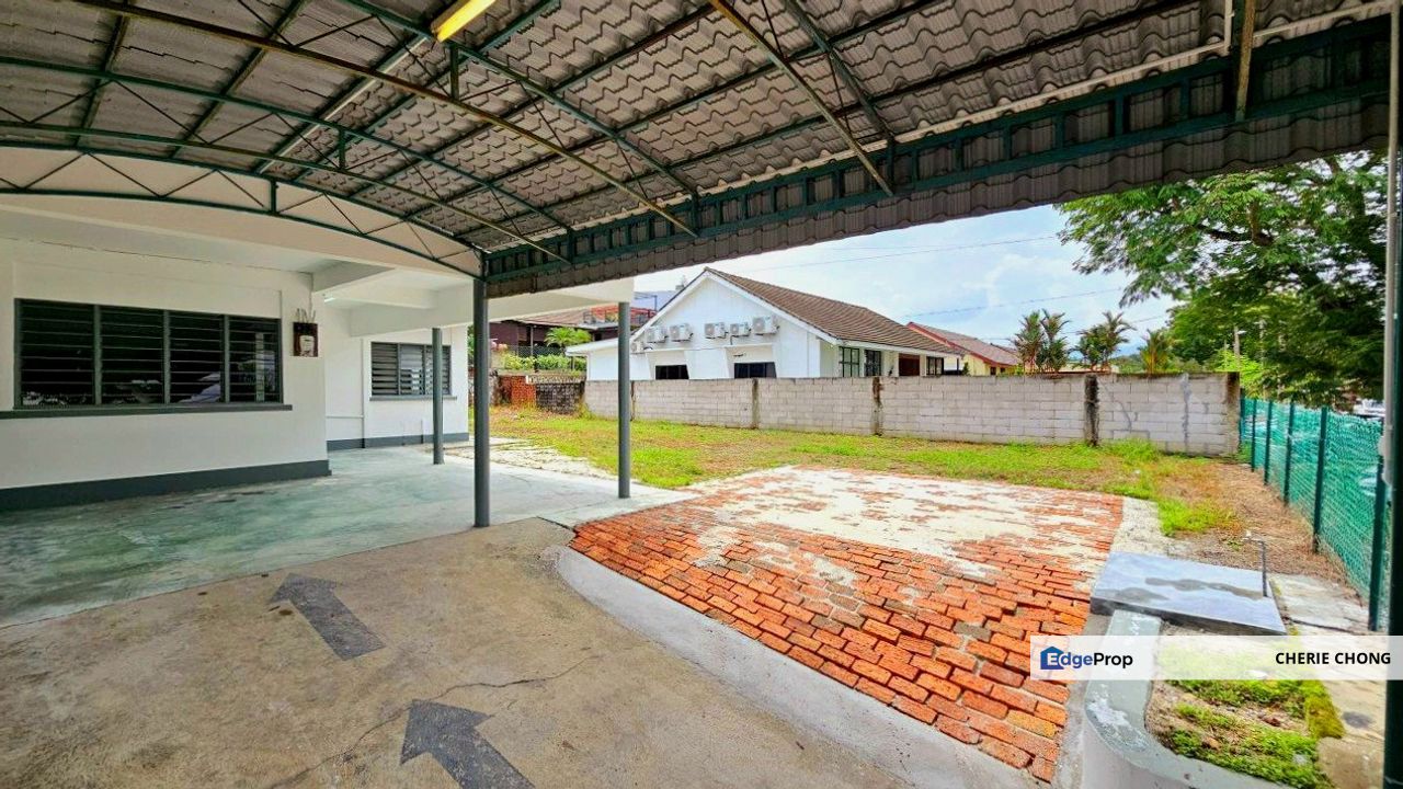 Canning Garden Single Storey Bungalow House With Huge Land , Perak, Ipoh