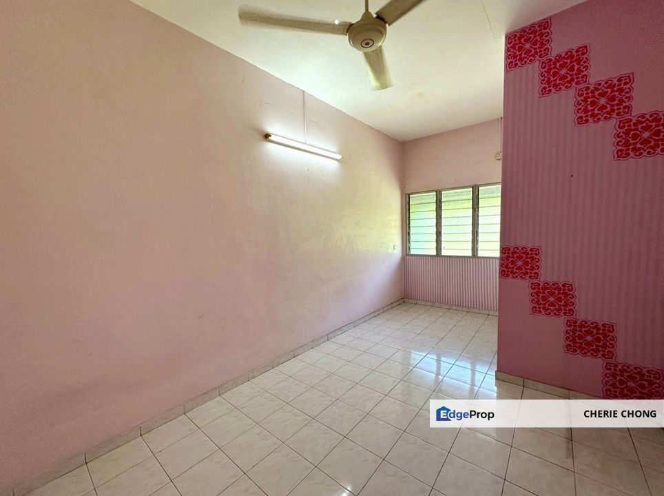 Silibin Buntong Jaya Good Condition Double Storey Terrace House Near Menglembu Falim Ipoh Town , Perak, Ipoh