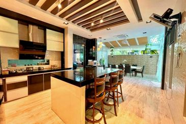 Tambun Ipoh Uplands 1 Luxury Double Storey Semi-D Corner House With Beautiful Private Pool