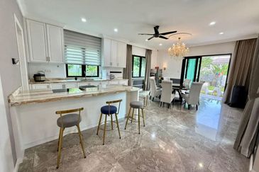 Tambun Ipoh Uplands Luxury 3 Storey Bungalow Corner House With Private Lift & Spacious Modern Design 